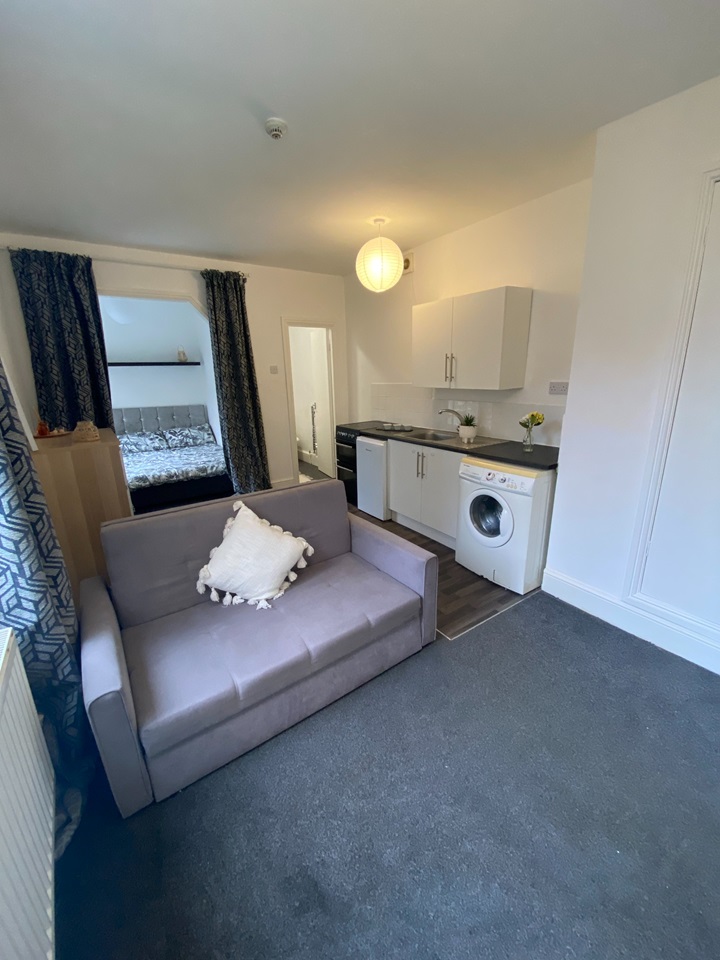 Sunderland 1 Bed Flat, Argyle Square, SR2 To Rent Now for £600.00 p/m