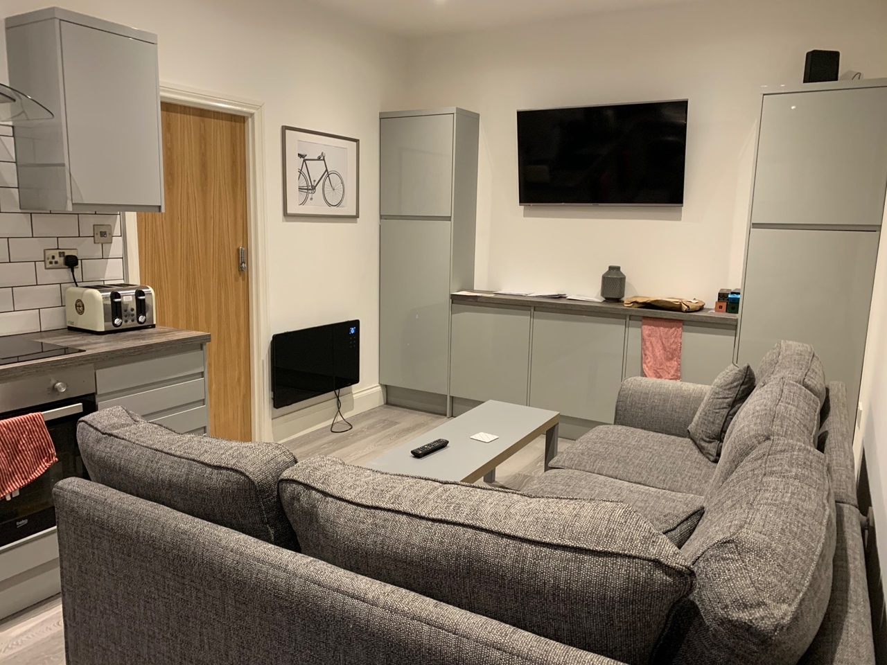 Crossgates, Leeds Room in a Shared House, Marshall Street, LS15 To Rent Now for £700.00 p/m