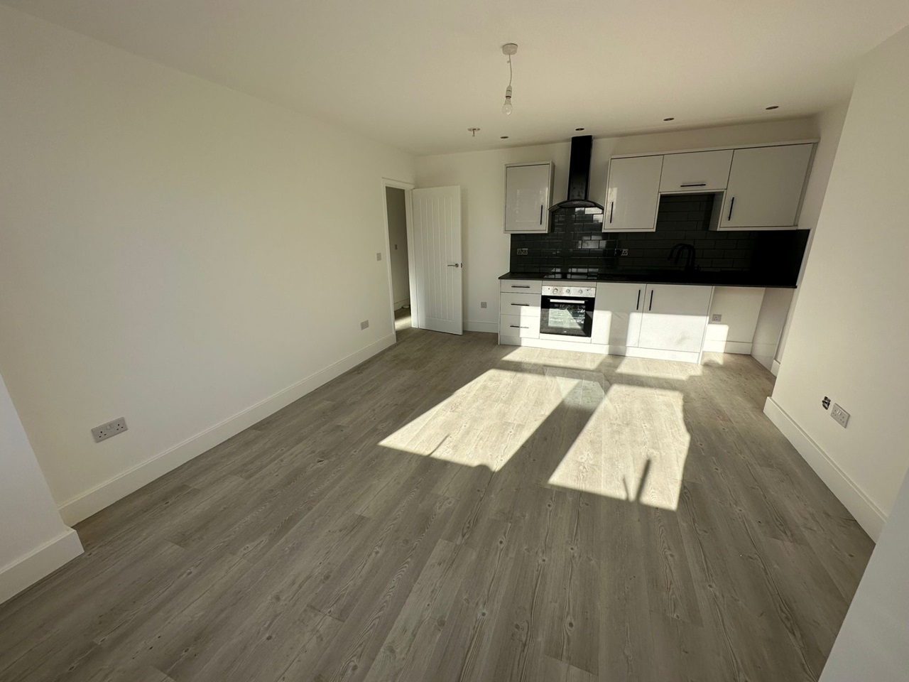 WestcliffOnSea 1 Bed Flat, London Road, SS0 To Rent Now for £