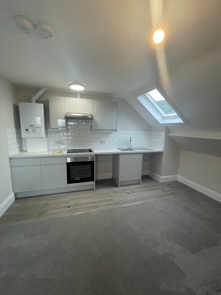 Bournemouth 1 Bed Flat, Southbourne Road, BH6 To Rent Now for £