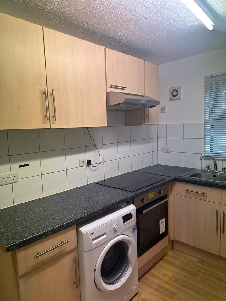 Tilbury 1 Bed Flat, Dock Road, RM18 To Rent Now for £950.00 p/m