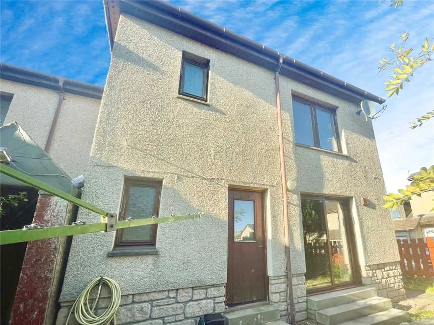 Dundee 4 Bed SemiDetached House, Lytton Street, DD2 To Rent Now for £1,600.00 p/m