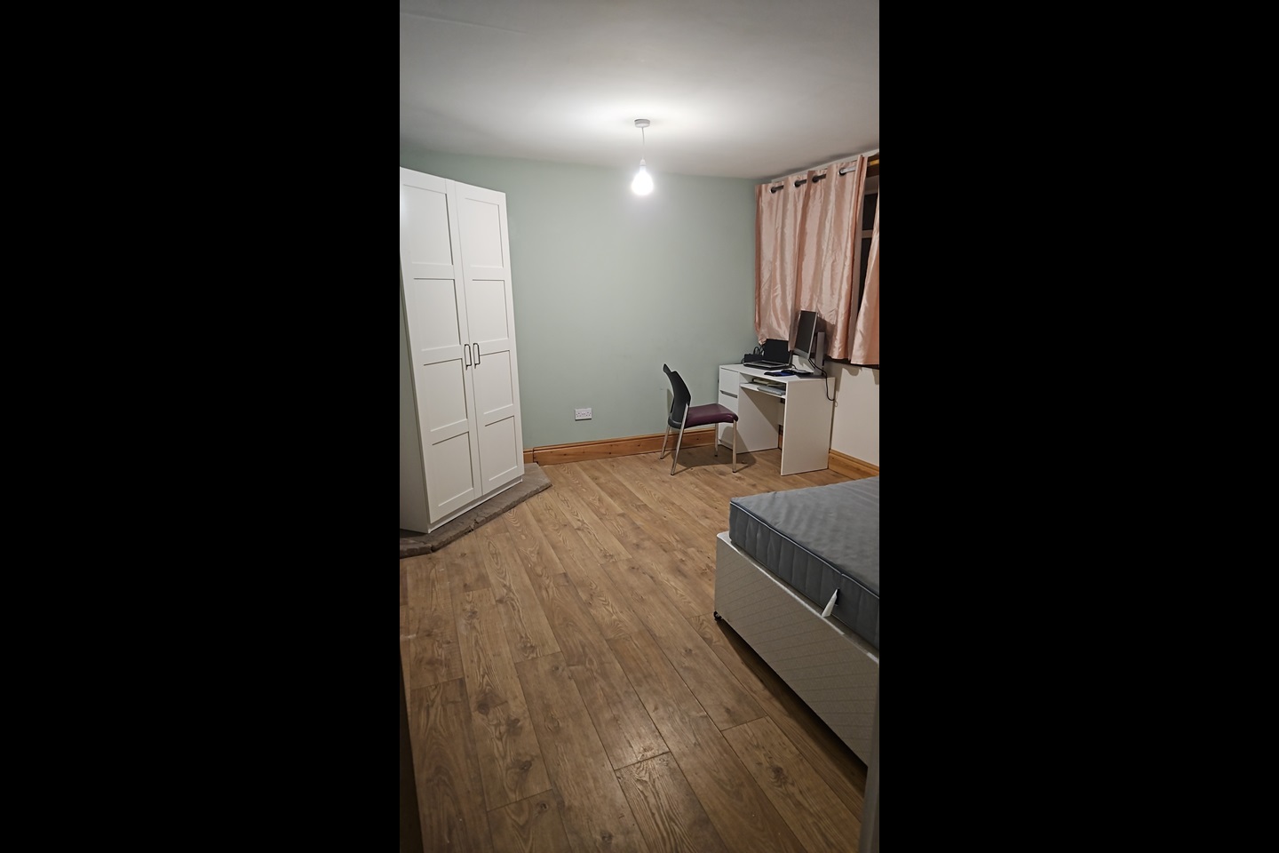 Birmingham Room in a Shared House, Bells Lane, B14 To Rent Now for