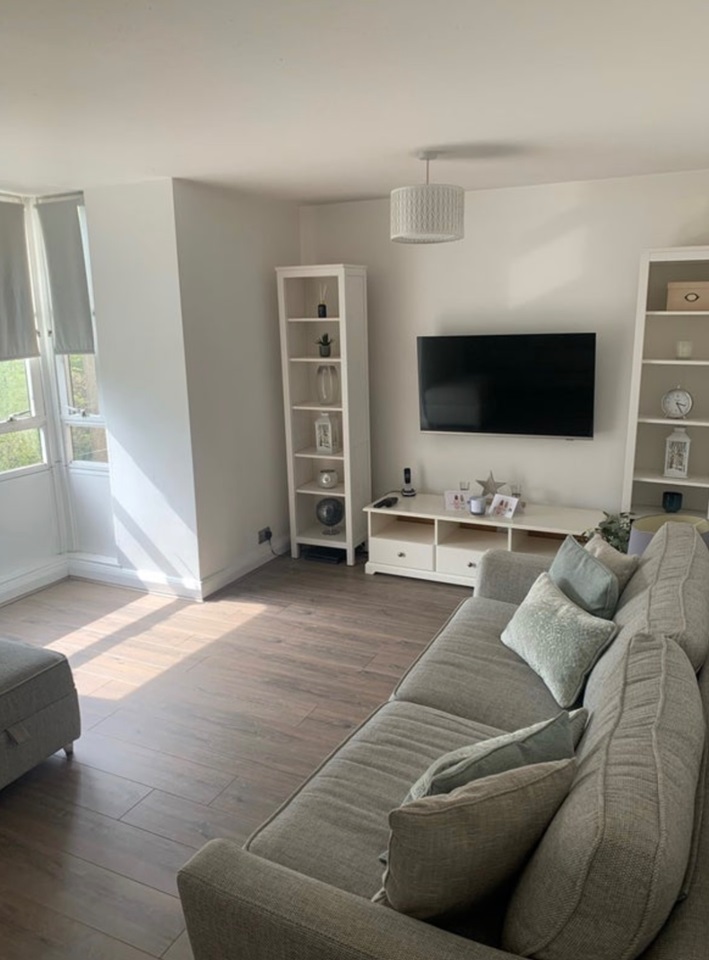 Battersea 2 Bed Flat, Osprey Heights, SW11 To Rent Now for £2,800.