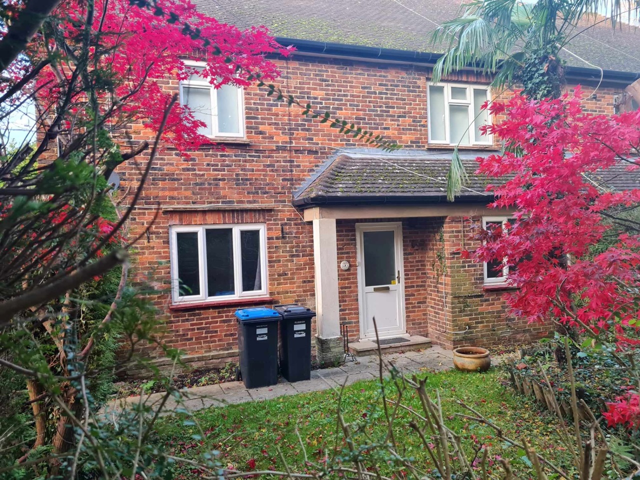 Woldingham, Caterham 2 Bed Nethern Court Road, CR3 To