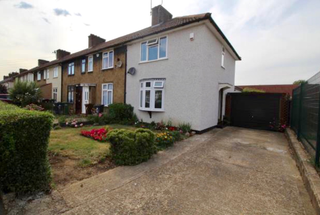 Dagenham 3 Bed End Terrace, Davington Road, RM8 To Rent Now for £