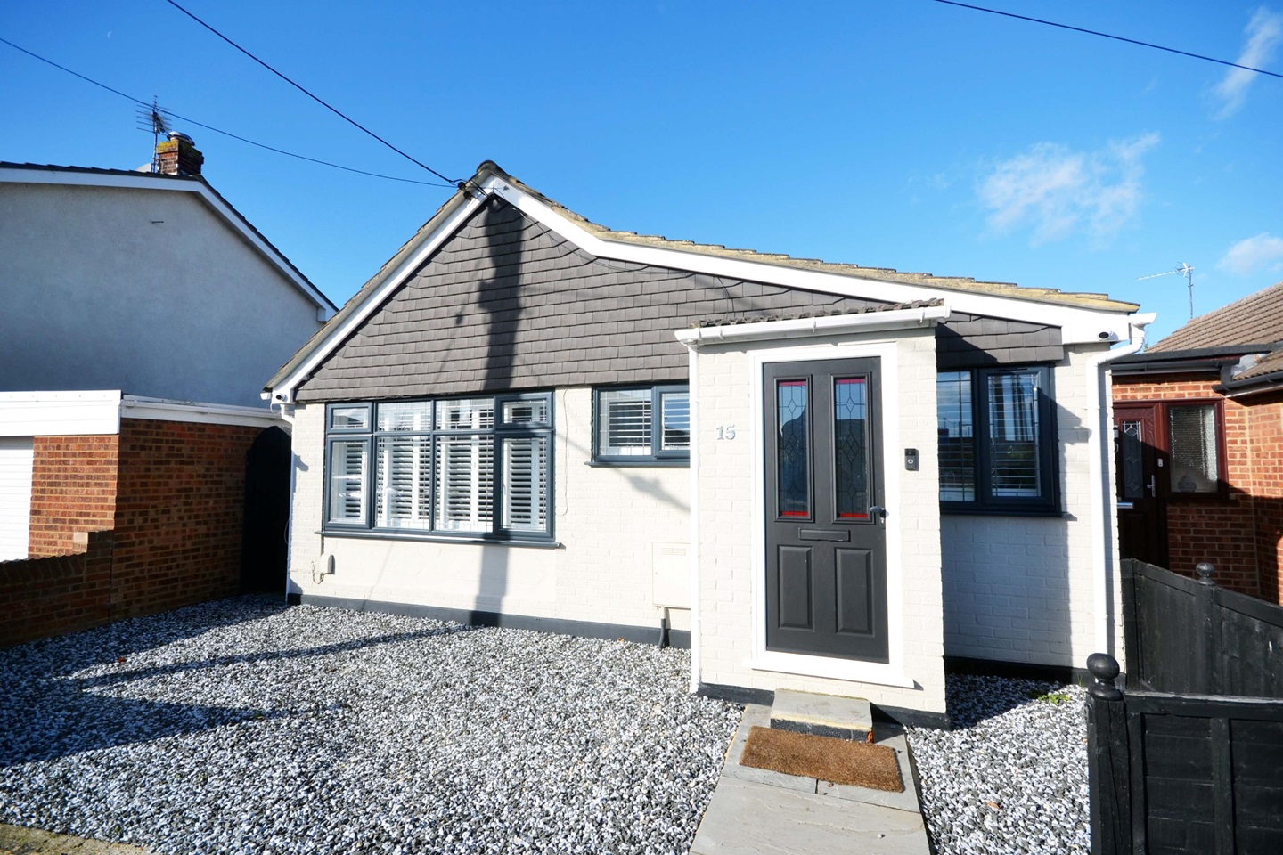Canvey Island 2 Bed Bungalow, Spanbeek Road, SS8 To Rent Now for £1,450.00 p/m