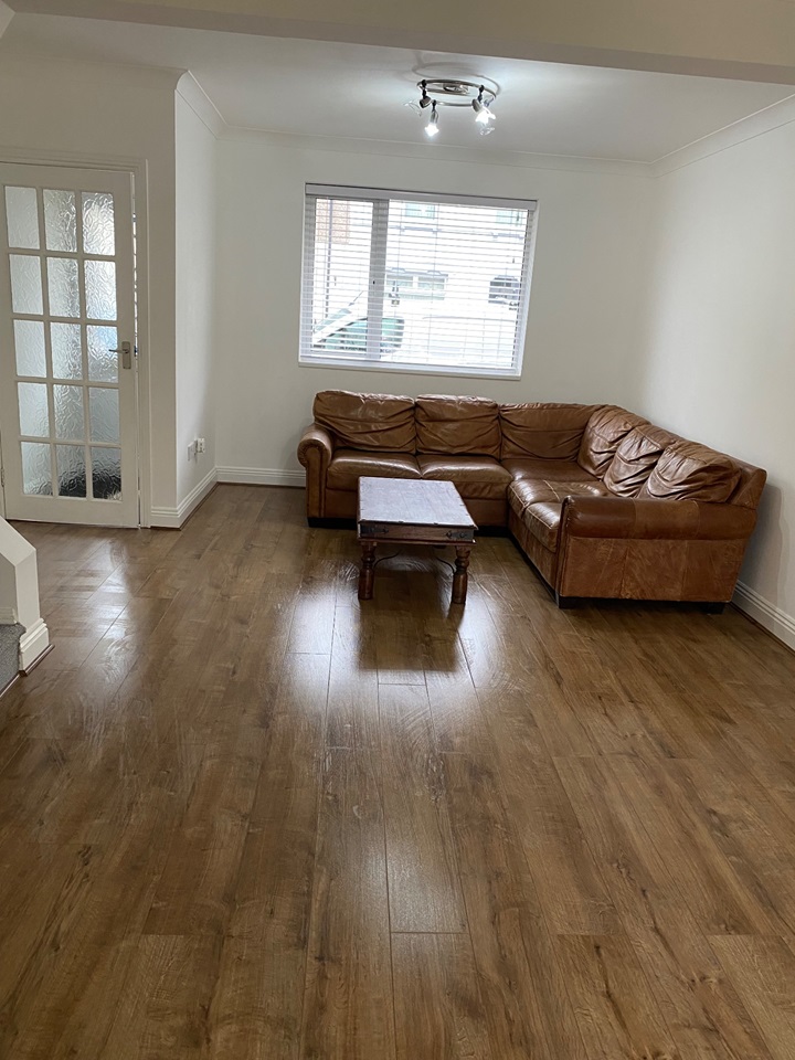 Swindon 3 Bed Terraced House, Summers Street, SN2 To Rent Now for £