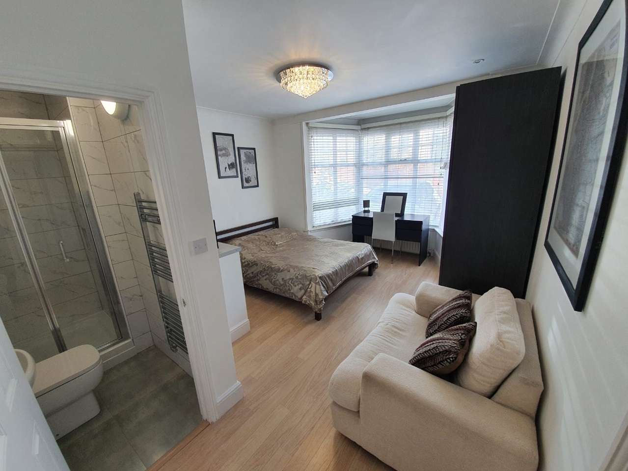 Edgware Room in a Shared House, Fairfield Crescent, HA8 To Rent Now