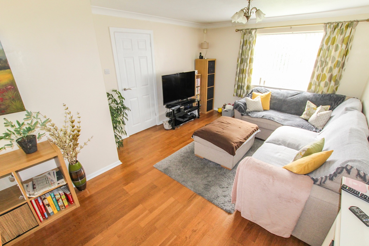 Tolvaddon, Camborne 3 Bed Bungalow, Huntersfield, TR14 To Rent Now