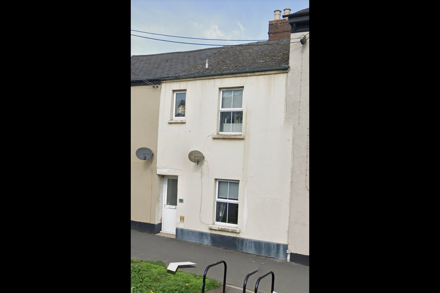 Crediton 3 Bed Terraced House, East Street Crediton, EX17 To Rent