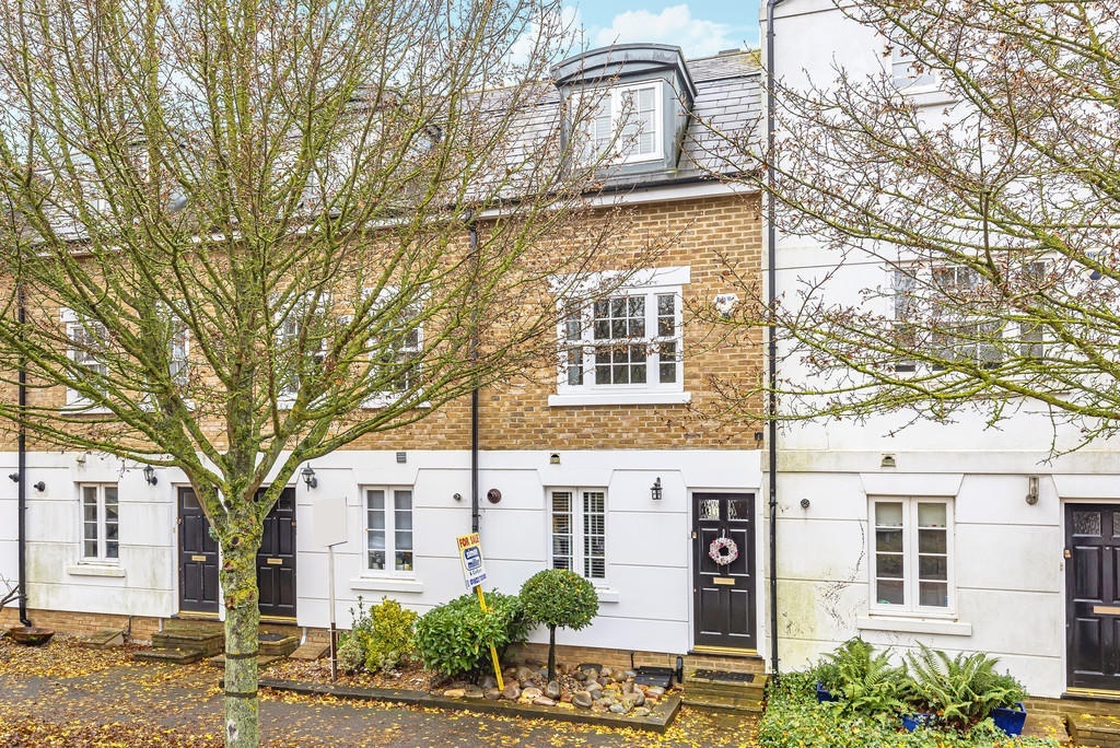 Maidstone 4 Bed Terraced House, Fennel Close, ME16 To Rent Now for