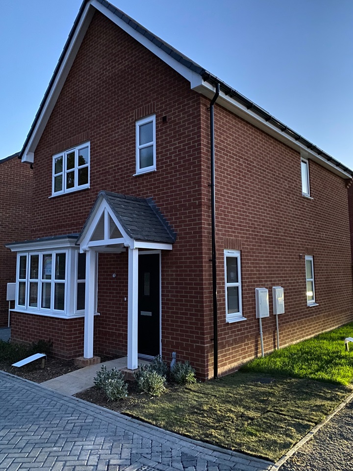 Sandhurst 3 Bed Detached House, Waterside Lane, GU47 To Rent Now