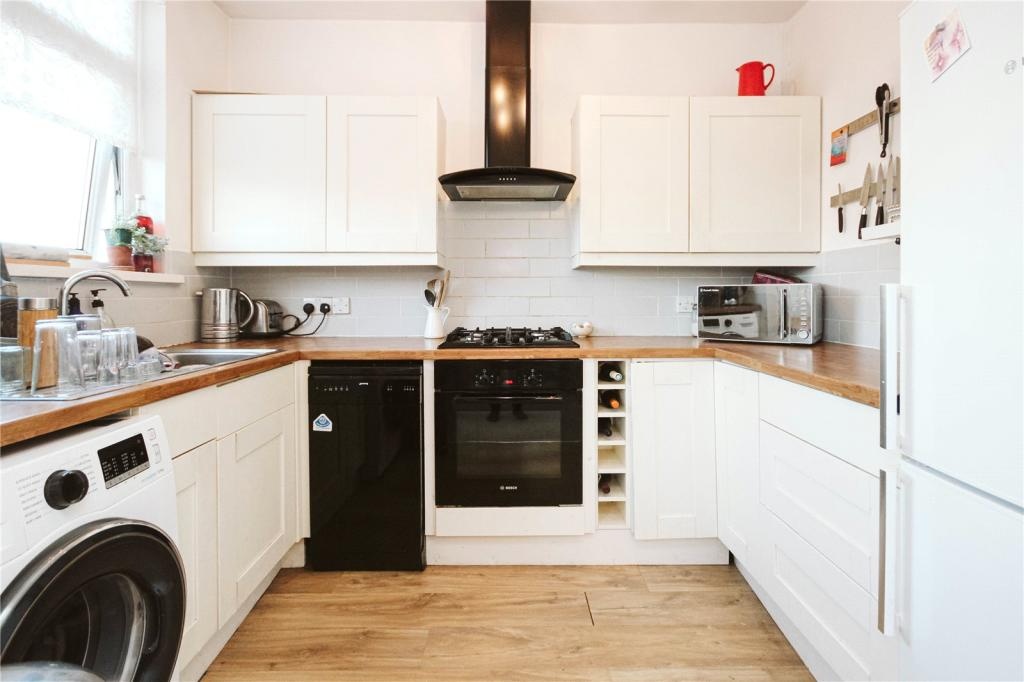 Bristol 2 Bed Toronto Road, BS7 To Rent Now for £1,500.