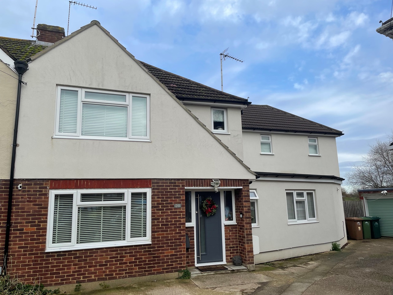 Shepperton 4 Bed SemiDetached House, Catlin Crescent, TW17 To Rent