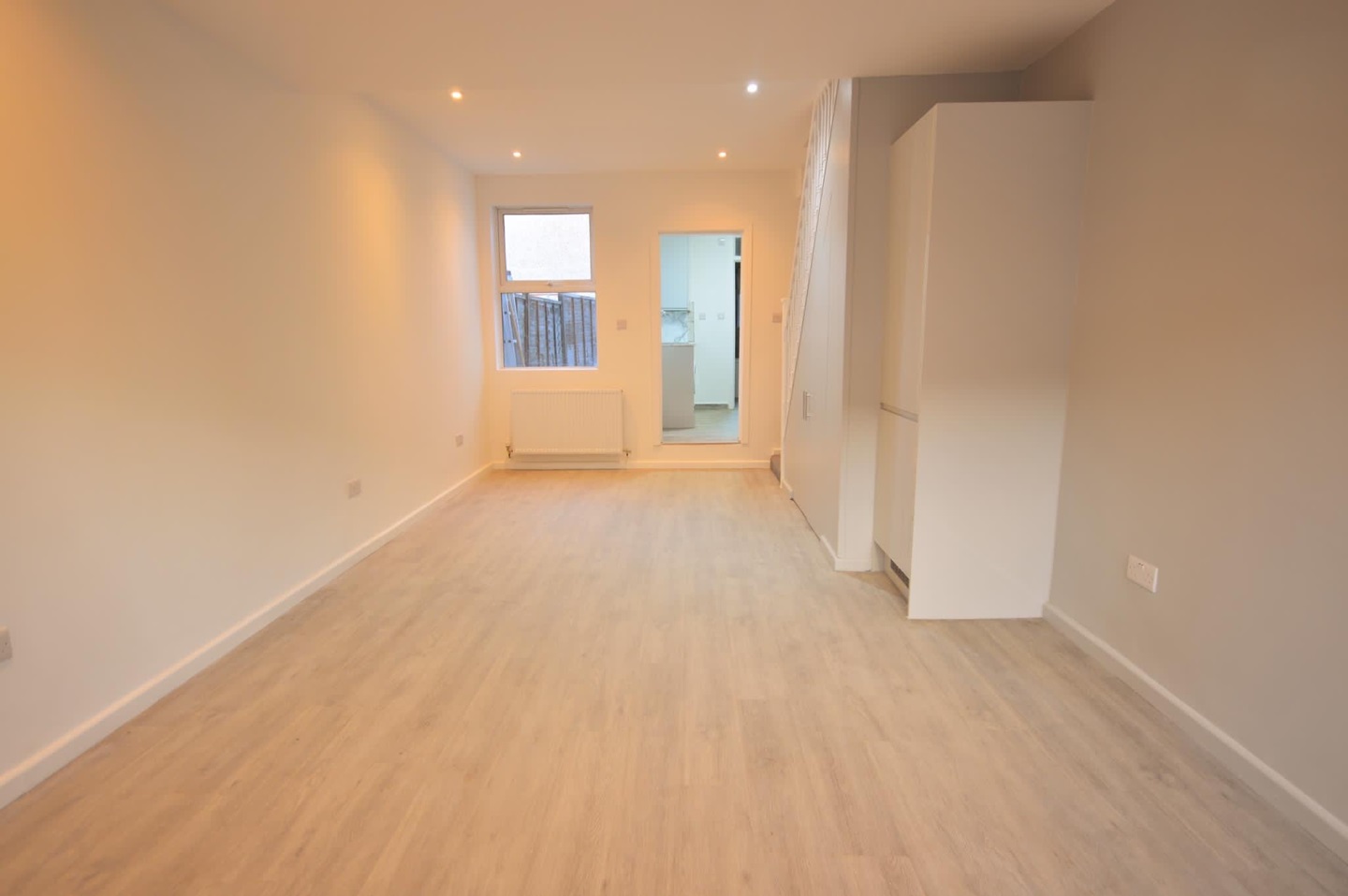 Thornton Heath 2 Bed Terraced House, Parchmore Road, CR7 To Rent