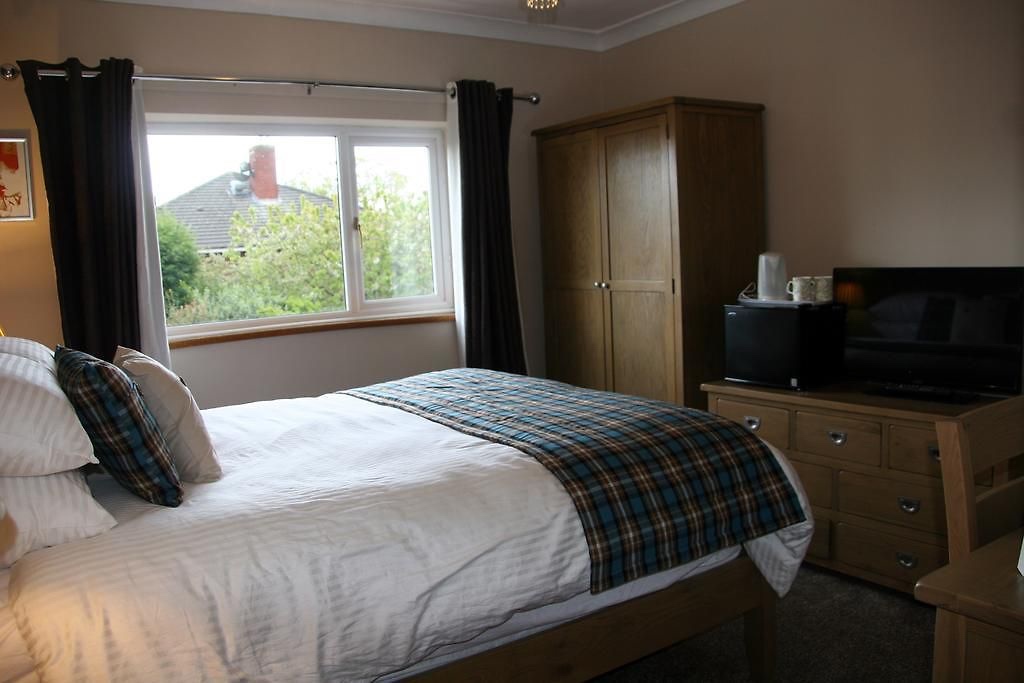 Alsager, StokeOnTrent Room in a Shared House, Crewe Road, ST7 To
