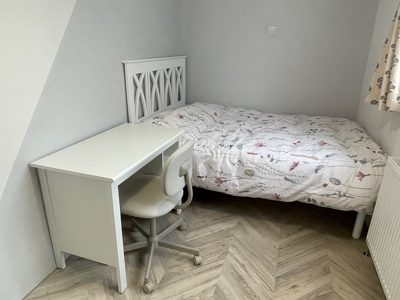 Morden Room in a Shared Flat, Morden, SM4 To Rent Now for £850.00 p/m