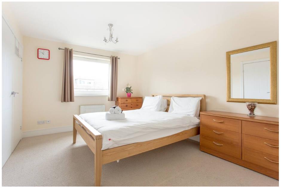 Edinburgh 3 Bed Flat, Appin Place, EH14 To Rent Now for £1,600.00 p/m