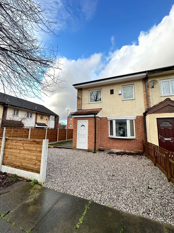 Manchester 3 Bed End Terrace, Eastburn Avenue, M40 To Rent Now for