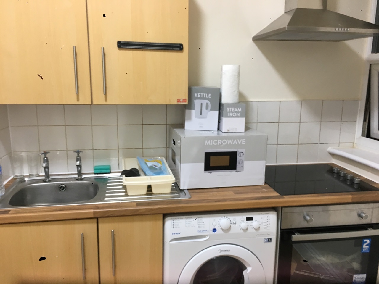 Dover Studio Flat, Folkestone Road, CT17 To Rent Now for £650.00 p/m