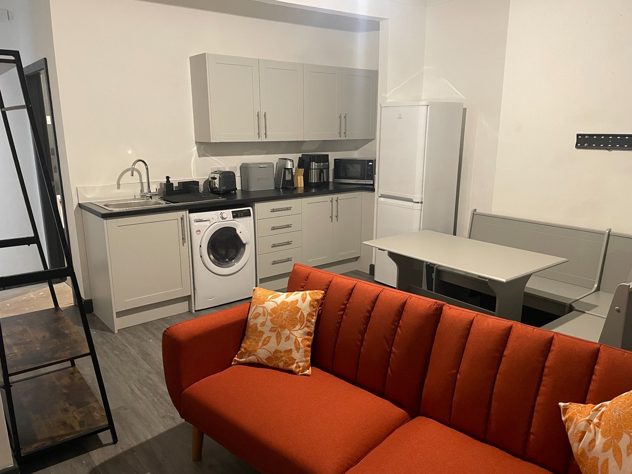 Ferryhill Studio Flat, Ferryhill, DL17 To Rent Now for £2,275.00 p/m