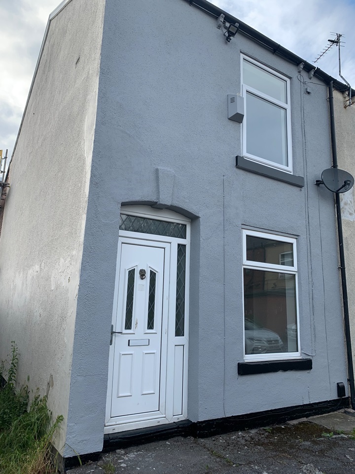 Bredbury, Stockport 2 Bed End Terrace, Clegg Street, SK6 To Rent