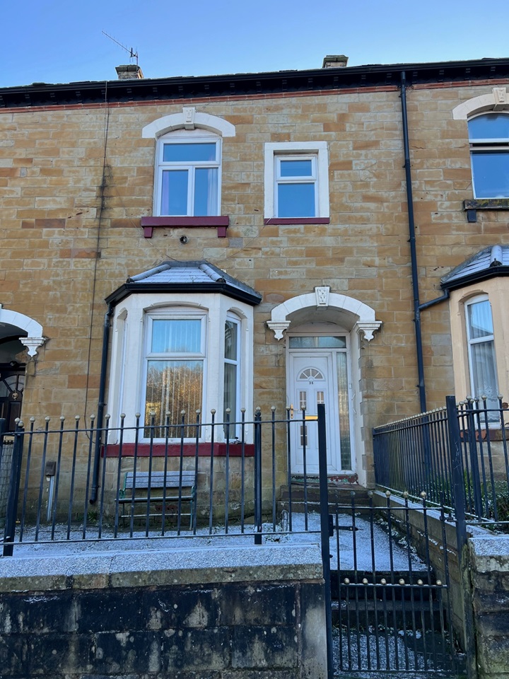 Burnley 4 Bed Terraced House, Accrington Road, BB11 To Rent Now for