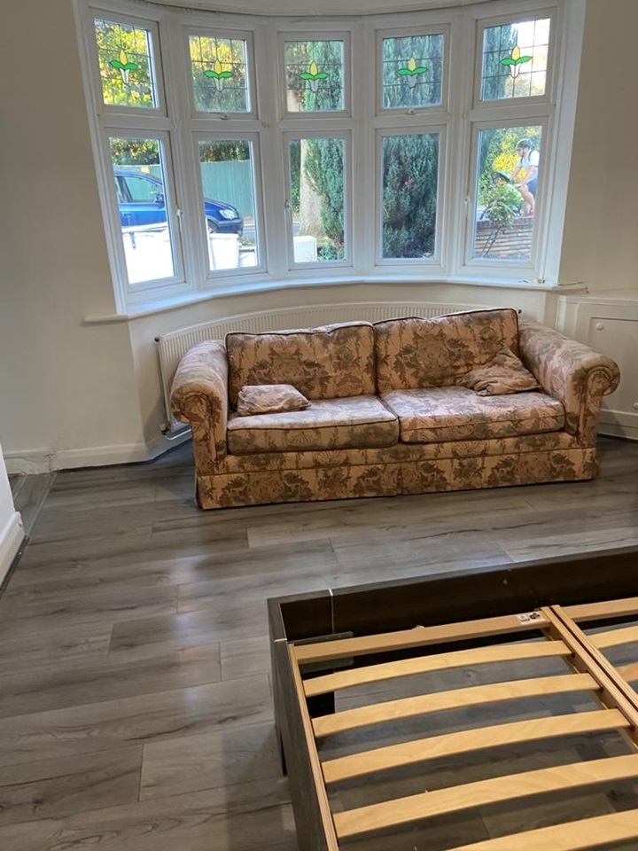 Epsom Studio Flat, Cheam Road, KT17 To Rent Now for £1,250.00 p/m