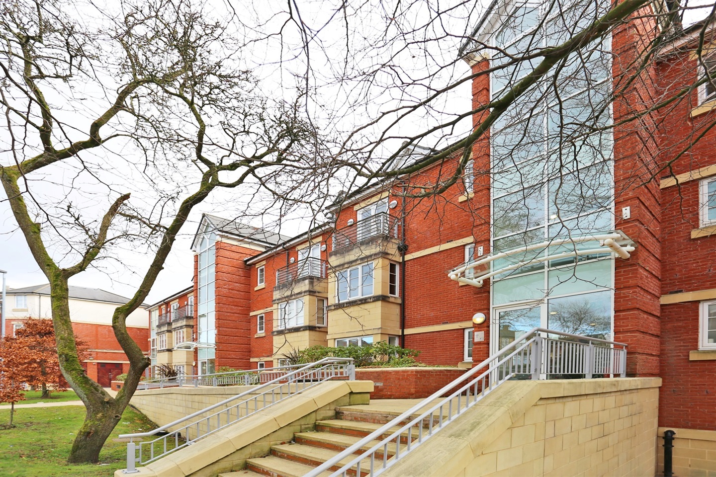 Prestwich, Manchester 2 Bed Flat, Street, M25 To Rent Now