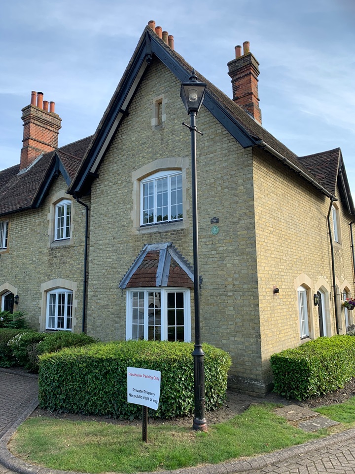 Reigate 2 Bed Terraced House, Warrenne Way, RH2 To Rent Now for £