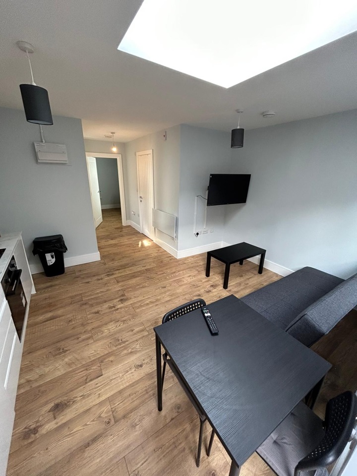 Maidstone 1 Bed Flat, Romney Place, ME15 To Rent Now for £1,650.00 p/m