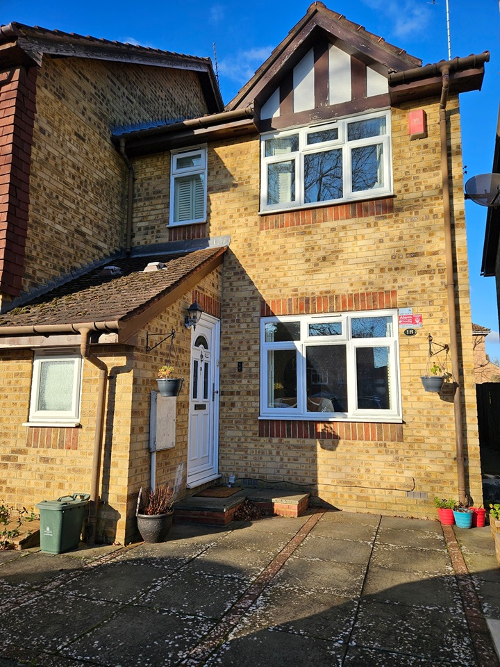 Pinner 3 Bed End Terrace, Clovelly Close, HA5 To Rent Now for £2,300.00 p/m