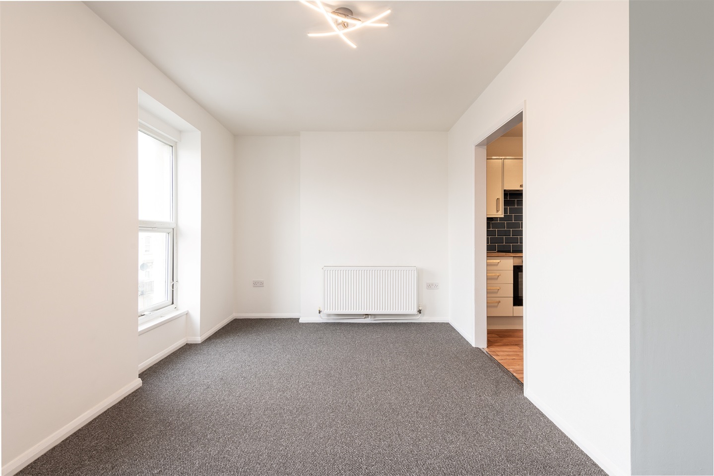 Margate 2 Bed Flat, Athelstan Road, CT9 To Rent Now for £900.00 p/m