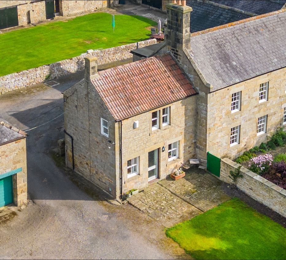 Corbridge 2 Bed SemiDetached House, Halton Red House Farm, NE45 To