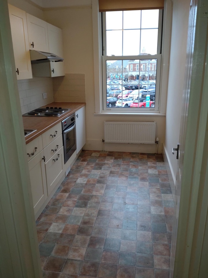 Sevenoaks 1 Bed Flat, London Road, TN13 To Rent Now for £1,100.00 p/m