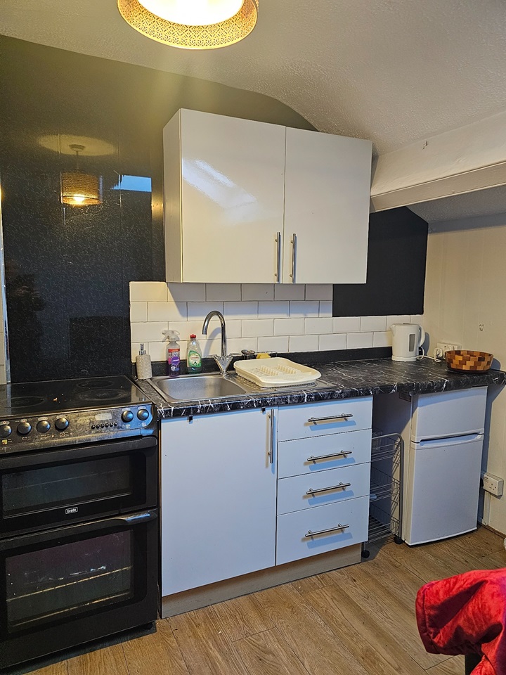 Preston 1 Bed Flat, Bairstow St, PR1 To Rent Now for £525.00 p/m