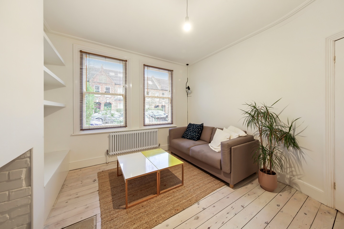 London 1 Bed Flat, Hawarden Road, E17 To Rent Now for £1,700.00 p/m