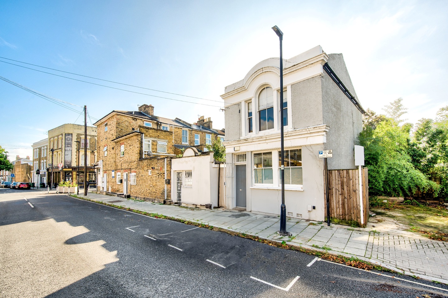 London 2 Bed Detached House, Combermere Road, SW9 To Rent Now for £2,750.00 p/m