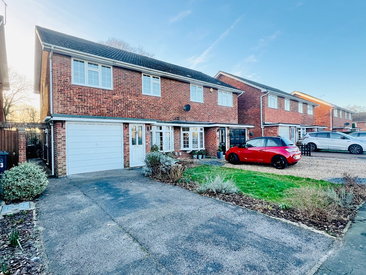 Frimley Green, Camberley 3 Bed SemiDetached House, Gresham Way, GU16