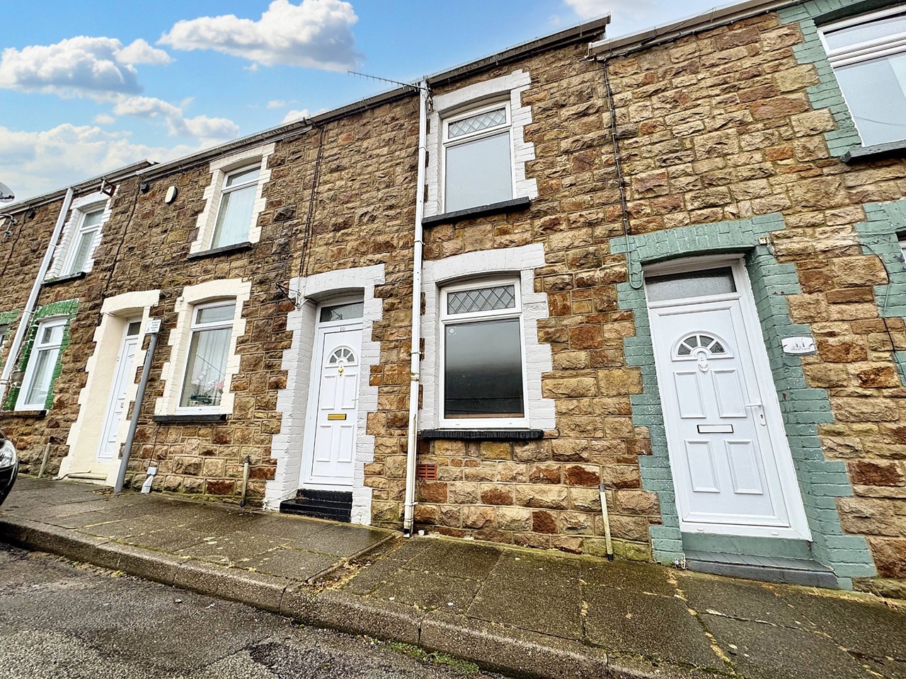 Waunlwyd, Ebbw Vale 2 Bed Terraced House, Park View, NP23 To Rent