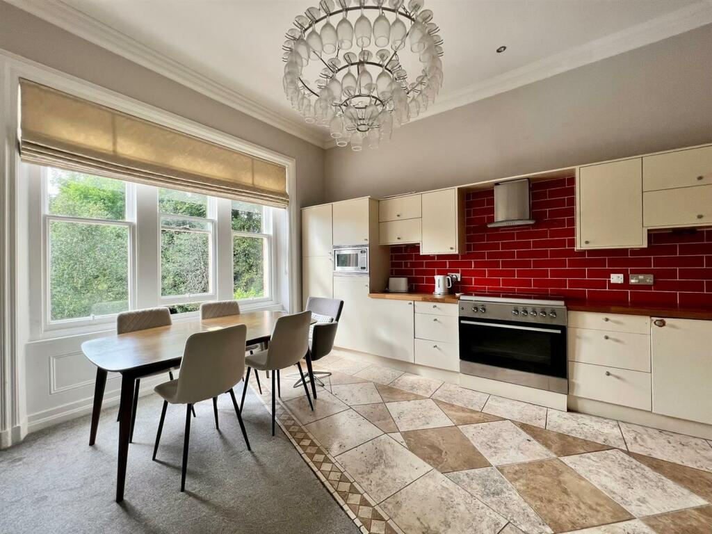 Altrincham 2 Bed Flat, Limehurst, WA14 To Rent Now for £1,400.00 p/m