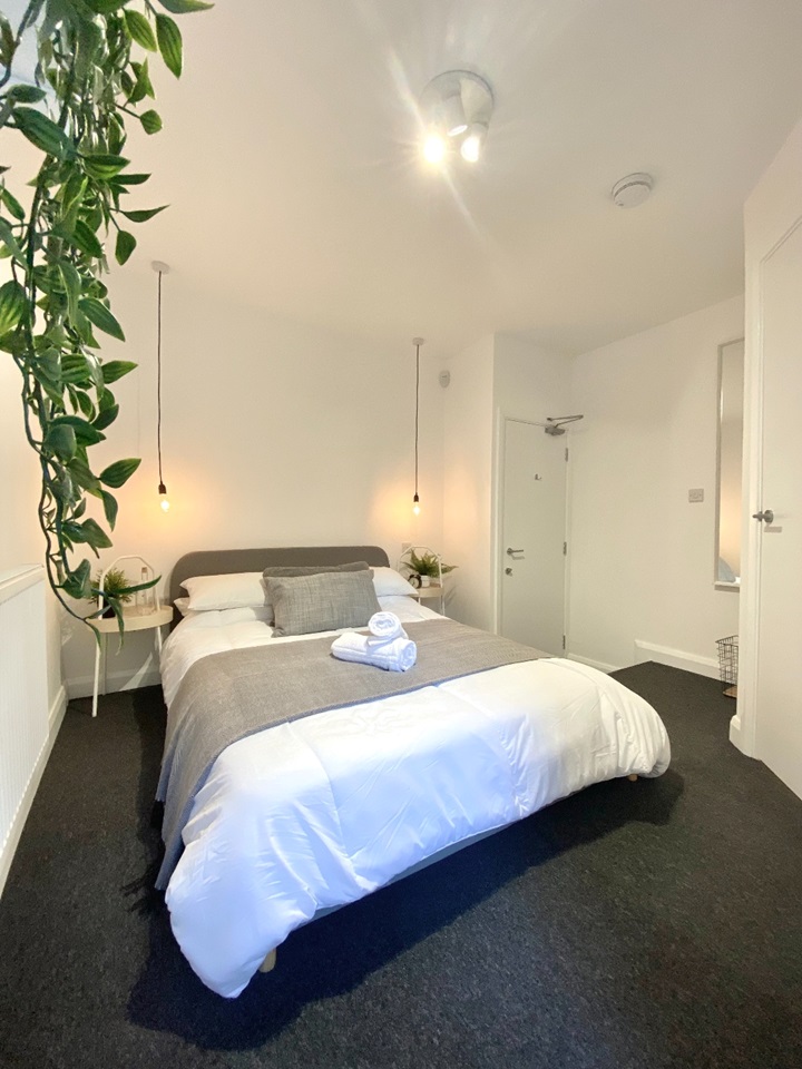 Tamworth Room in a Shared House, Amington Road, B77 To Rent Now for