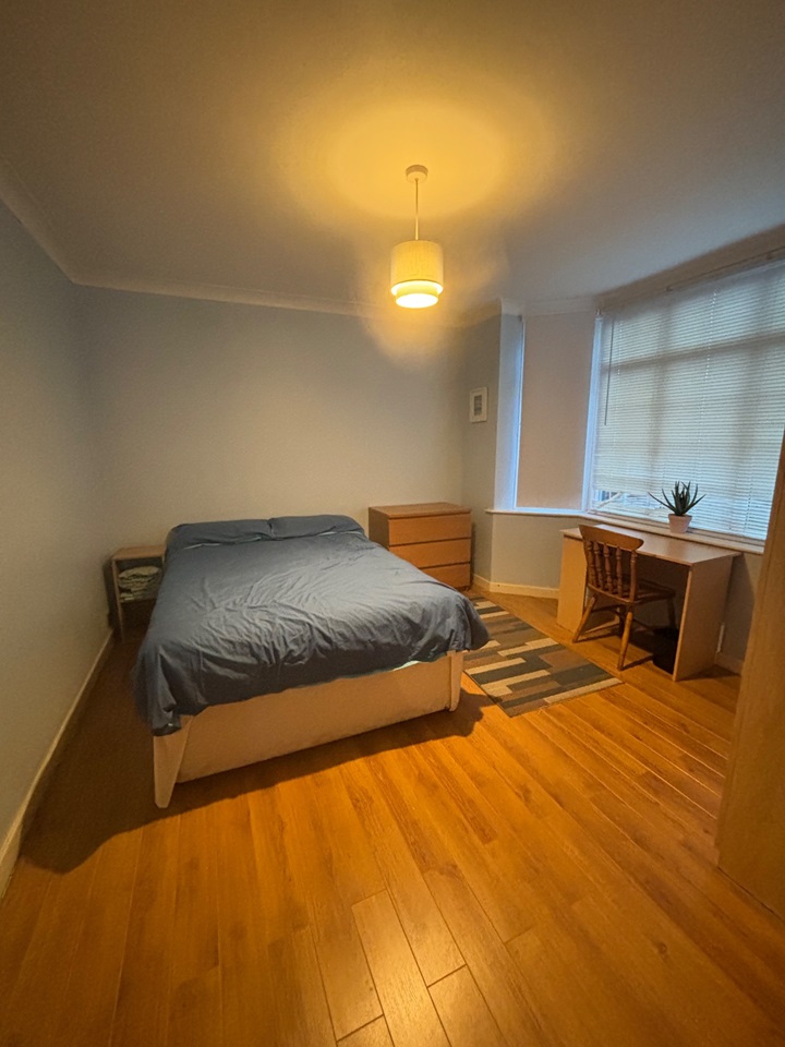 Southampton Room in a Shared House, Bursledon Road, SO19 To Rent