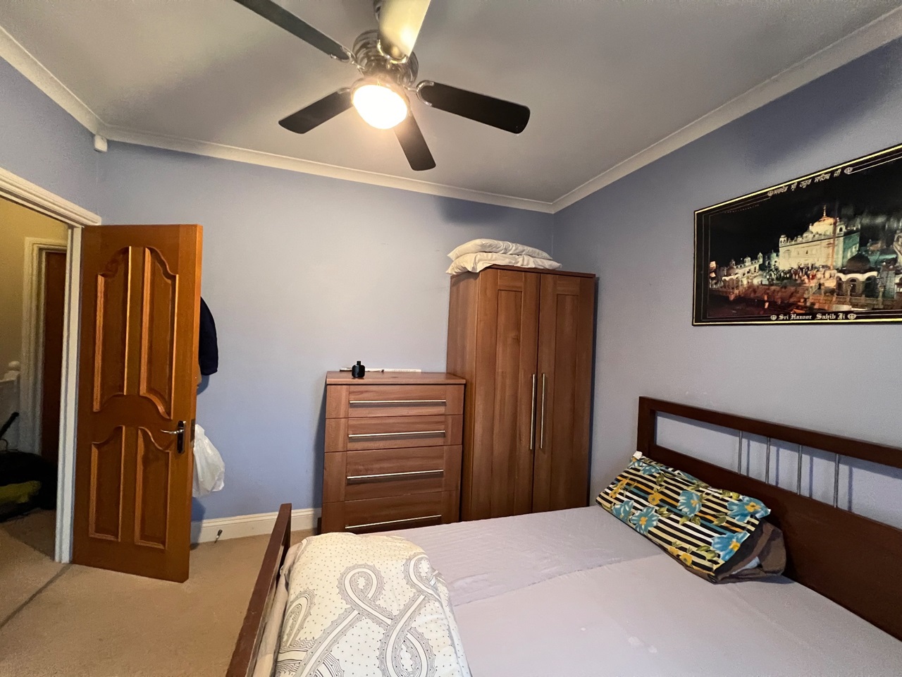 London Room in a Shared House, Kingsbridge Crescent, UB1 To Rent