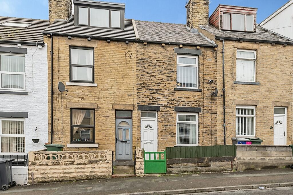 Bradford Room in a Shared House, Buller Street, BD4 To Rent Now for