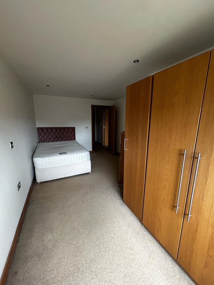 Shipley 1 Bed Flat, Salts Mill Road, BD17 To Rent Now for £850.00 p/m