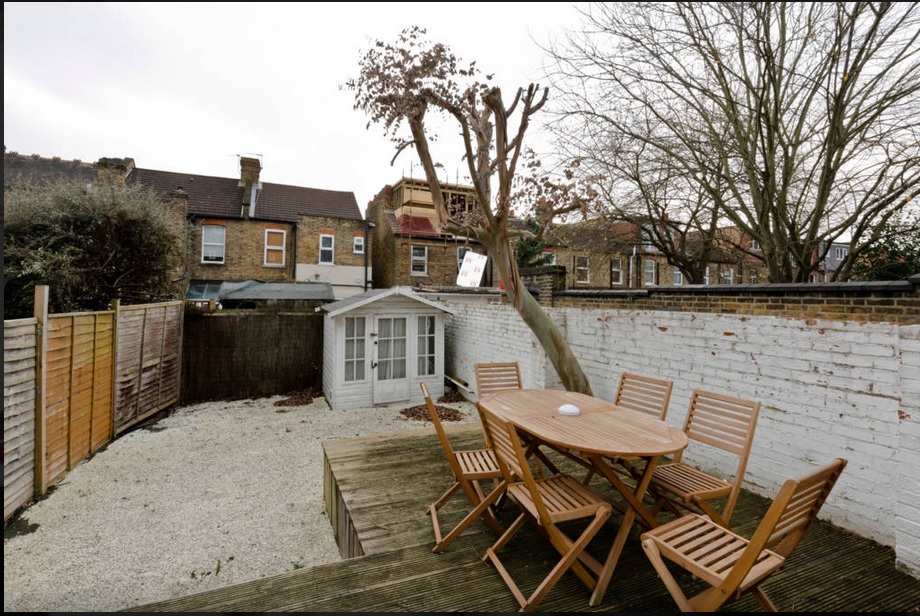 West Ealing 1 Bed Flat, Drayton Grove, W13 To Rent Now for £1,450.