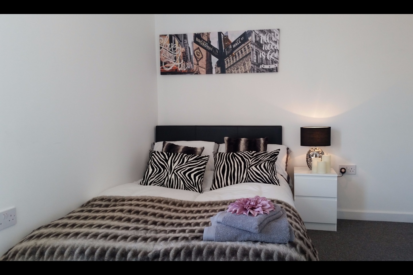 Rochdale Room in a Shared House, Oldham Road, OL11 To Rent Now for £465.00 p/m