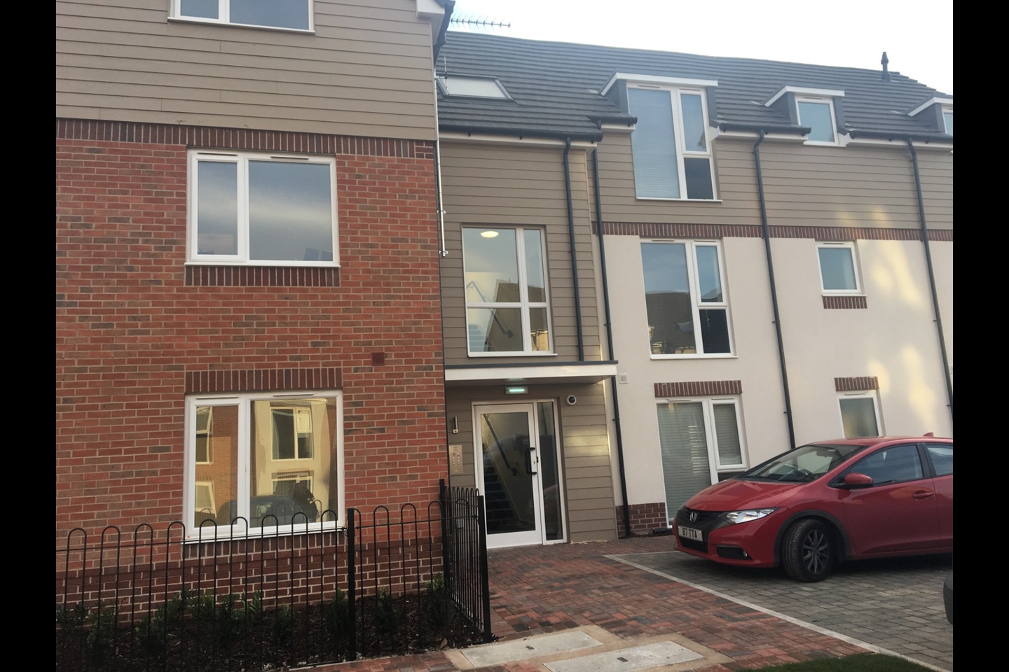 Rugby 2 Bed Flat, Marigold House, CV21 To Rent Now for £875.00 p/m